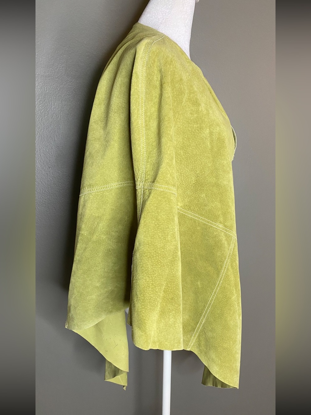 Bernardo Light Olive Green 100% Suede Leather Poncho - One Size - Picture 2 of 5